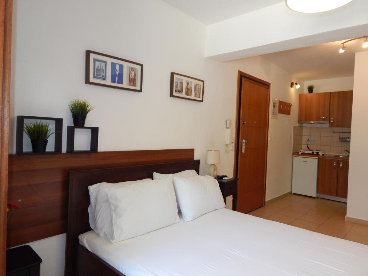 Kripis Studio Thessaloníki Luaran gambar