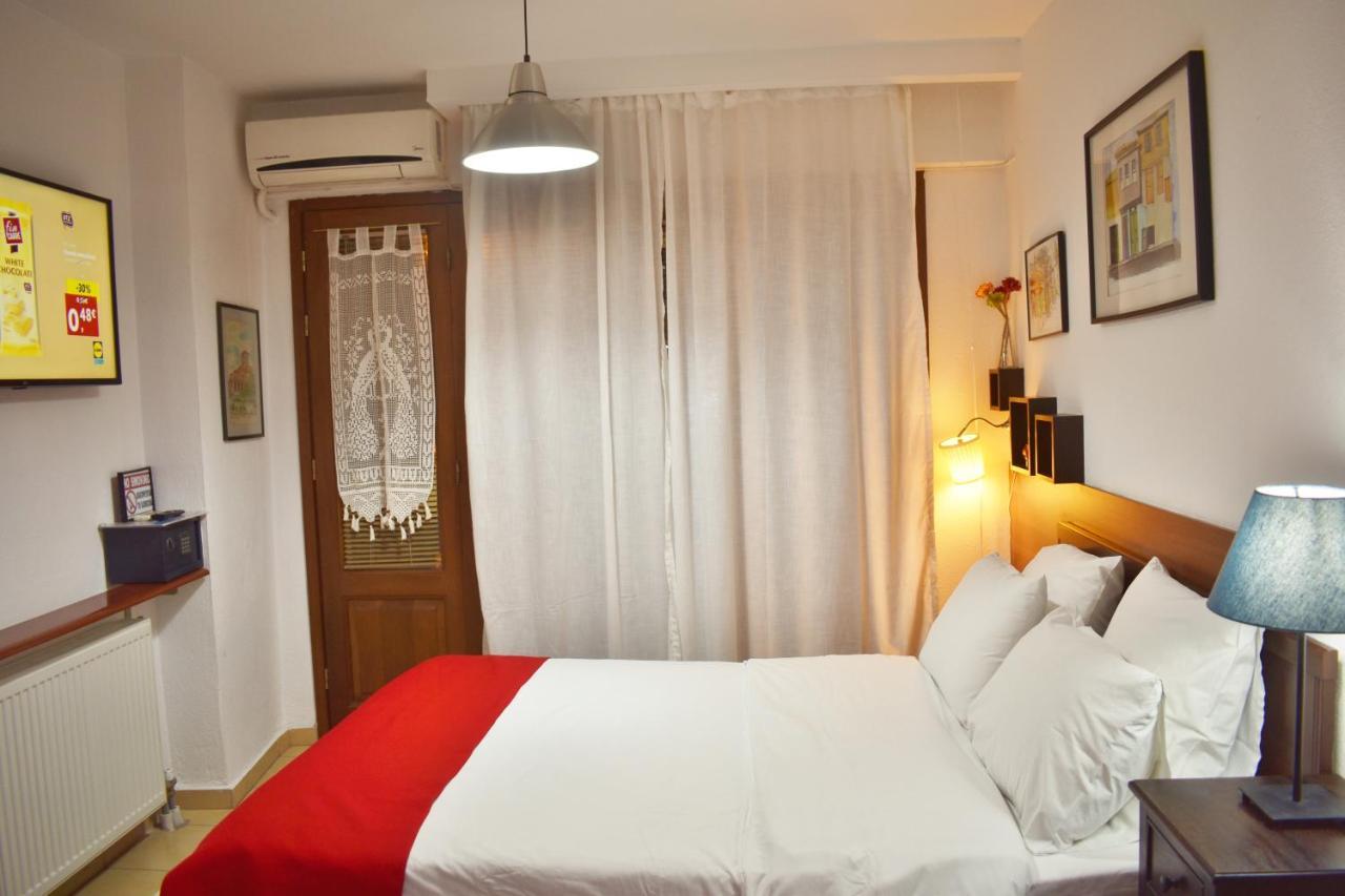 Kripis Studio Thessaloníki Luaran gambar