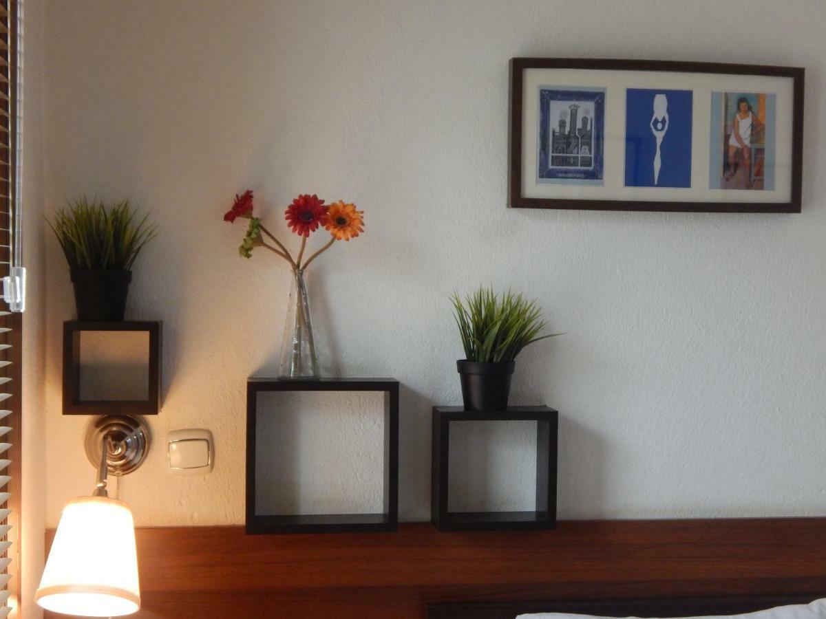 Kripis Studio Thessaloníki Luaran gambar