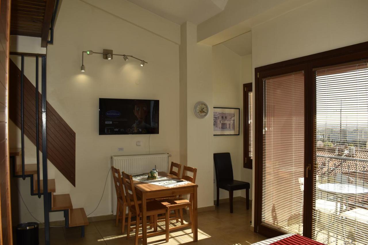 Kripis Studio Thessaloníki Luaran gambar